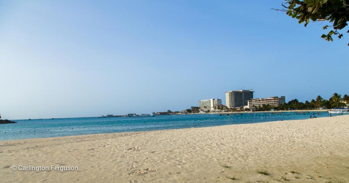אוצ'ו ריוס Turtle Beach Towers מראה חיצוני תמונה